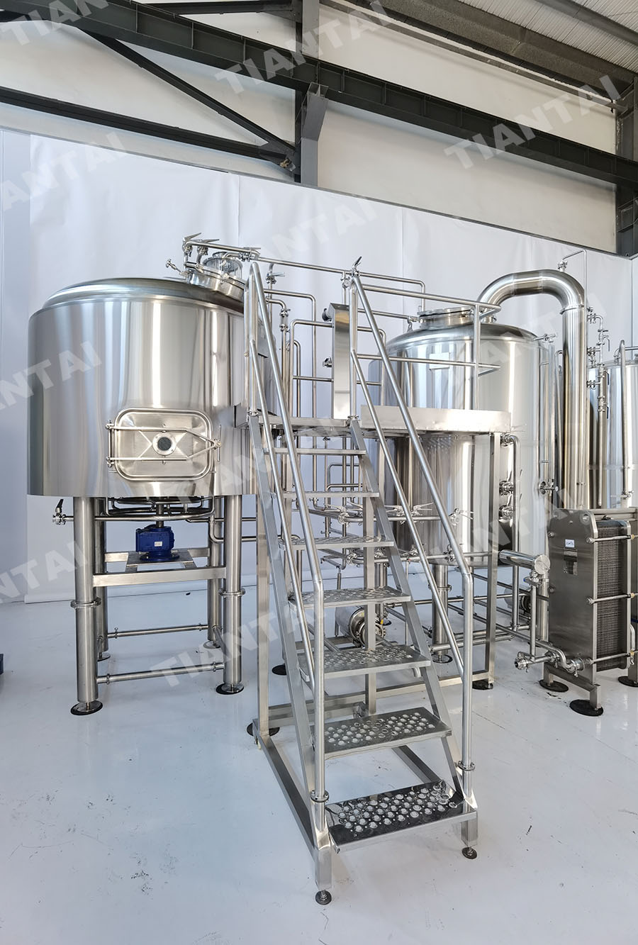 2000L Two vessel brewhouse system shipped to Australia